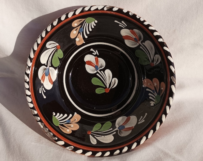 Hungarian Traditional Folk Black Plate, Vintage Hand Painted Wall Plate Dishes, Wall Hangings, Folk Art, Flower Design
