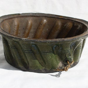 Antique Green Glazed Ceramic Baking Cooking Form, Baking Form, Puding Form, Cooking Mold