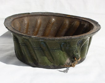 Antique Green Glazed Ceramic Baking Mold - 1930s Kitchen Decor