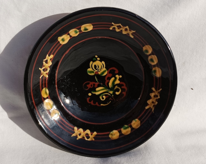 Hungarian Traditional Folk Little Black Plate, Vintage Hand Painted Wall Plate Dishes, Wall Hangings, Folk Art, Flower Design