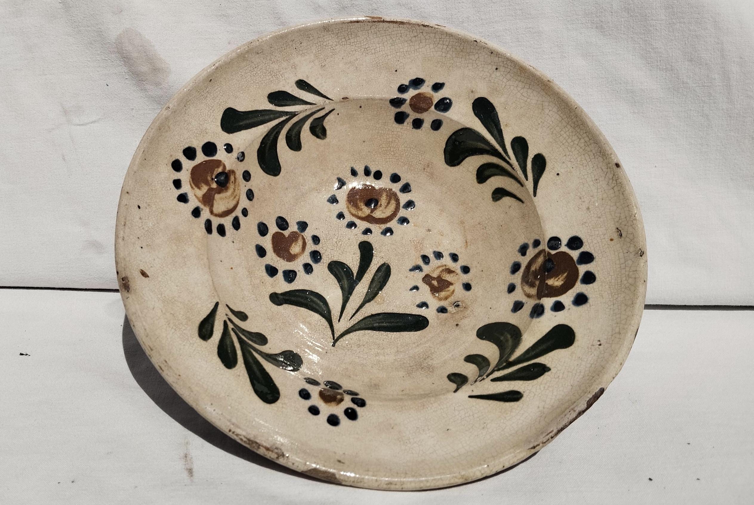 Vintage Romanian Pottery - Etsy