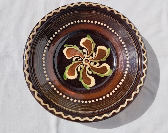 Hungarian Traditional Folk Brown Plate, Vintage Hand Painted Wall Plate Dishes, Wall Hangings, Folk Art, Flower Design