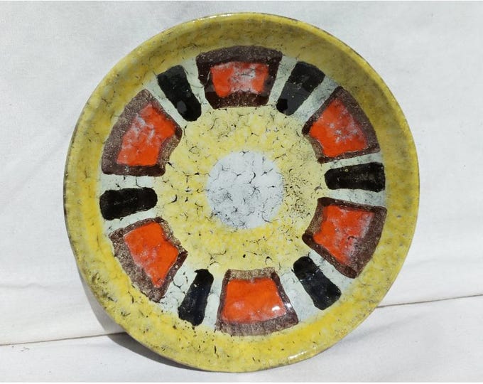 Vintage Retro Style Yellow Glazed Art Ceramic Cubic Pottery Plate