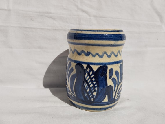 伝統的な白青陶器のトランシルバニア花瓶、アンティークの手描き青陶器