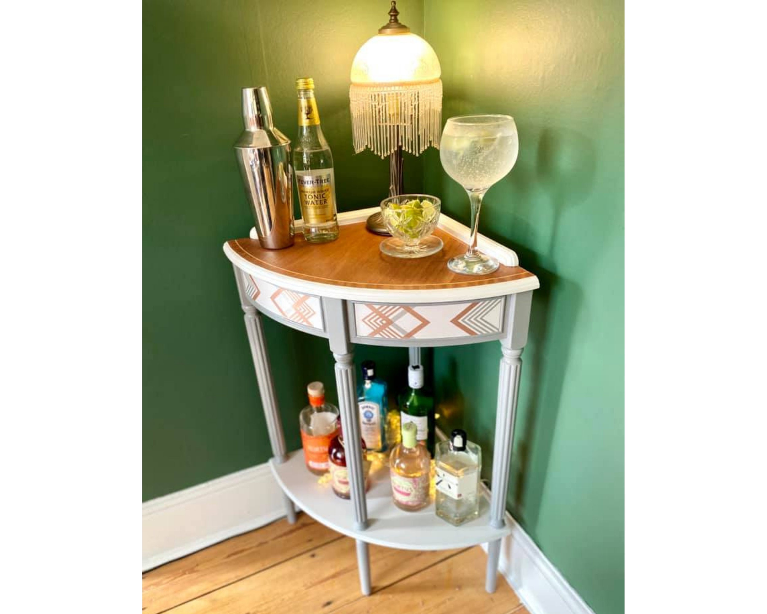 Corner 2024 phone table
