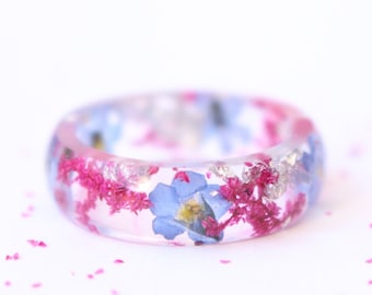 Forget me not ring, nature ring band, ring with pressed flowers, christmas ring women, resin ring with silver flakes, armenian shops