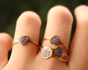 Forget me not ring heart, simple heart ring tiny, pressed flower heart ring, romantic rings for women, unique rings tiny floral