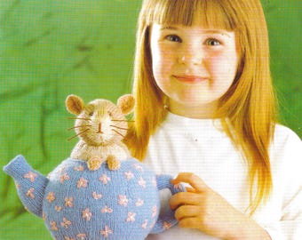 ALAN DART Alice in Wonderland Series : Dormouse in a Teapot Toy New Collectable Knitting Pattern