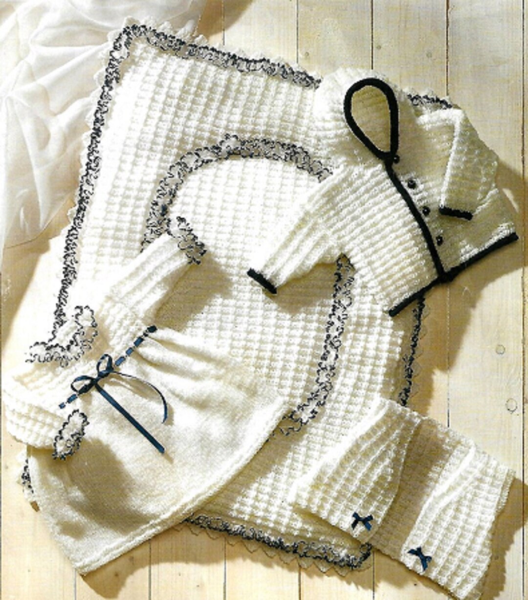E1208 Baby/premature Baby Dress Jacket Waistcoat & Quilt Knitting