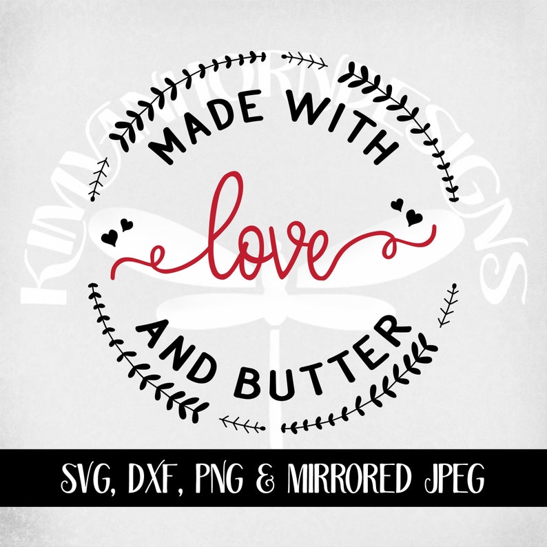 Op de afbeelding: Zwart-wit grafisch ontwerp met een wit silhouet van een libellen en de tekst "Made with love and butter" in een cirkel met zwarte bloemmotieven.