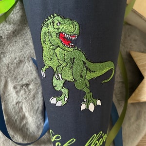 Cono escolar Dino con el nombre T-Rex Trex verde azul para Step by Step Dino Night personalizado hecho de tela Wild T-Rex Taro imagen 2