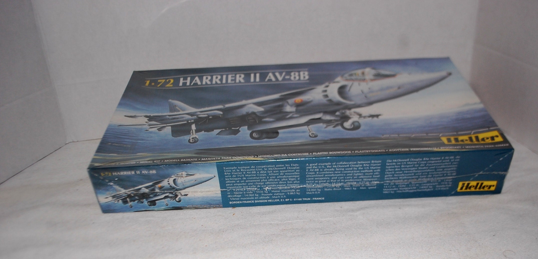 BAe HARRIER II GR.9 - British Royal Air Force - scale 1:100 Diecast