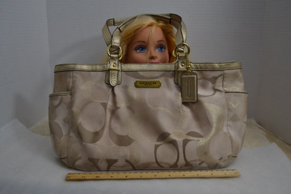 AUTHENTIC COACH PURSE - clothing & accessories - by owner - apparel sale -  craigslist