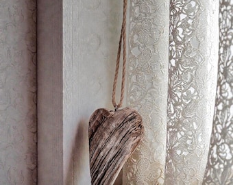 Driftwood Heart Wall Decor – Natural Sea Wood Hanging ornament, Rustic Coastal Home Decor