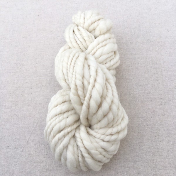 Jumbo Ply / Organic Merino Handspun Yarn / Thick Thin Slub / White / Very Soft / Natural Weaving Knitting Wool / 30g, 50g and 100g