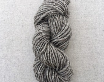 Super Bulky / Grey Bluefaced Leicester Handspun Yarn / Oatmeal Grey / Neutral / Gray / Soft / Natural / 100% British Wool / 30g 50g 100g