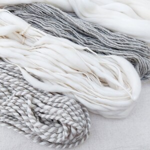 Value Weaving Bundle / British Wool Yarn & Fibre Pack /350g/ Undyed / Weaving / Tapestry / Fibre Arts / Grey / White image 3