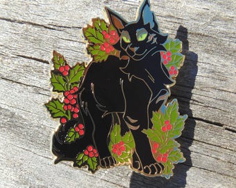 Garden of Warriors Hollyleaf Pin