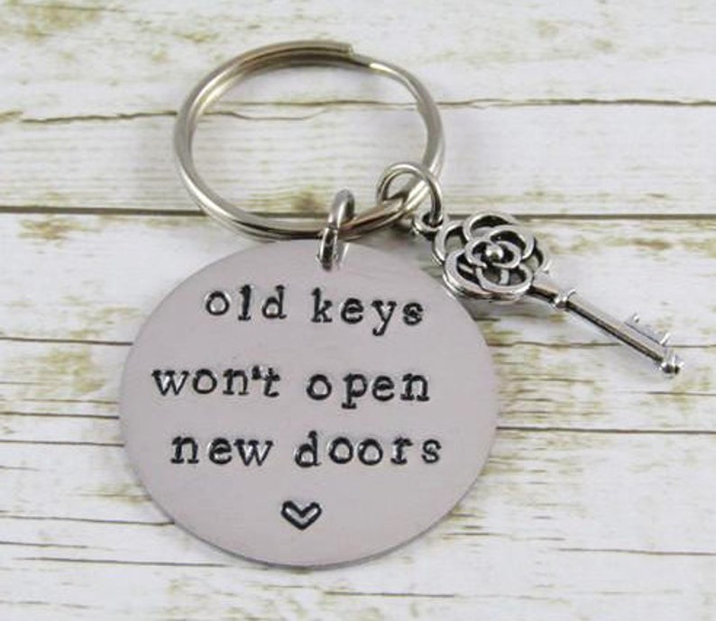 Old Keys won't open new doors keychain, new me gift, inspirational quote keychain, sobriety gift, divorce gift, break up gift, positive life image 1