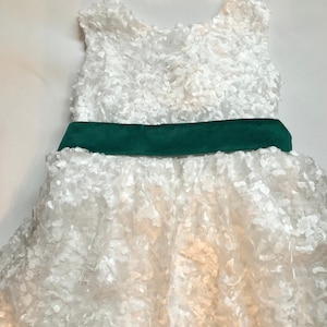 Green Velvet Flower Girl Dress Sash: Wedding Bow Belt