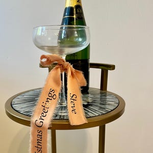 Personalisierte Weihnachten Champagner Glas Rose Gold Seidenbänder, Weihnachtstischkarten, Weihnachtstischdekoration, Bogen Weihnachtsthema