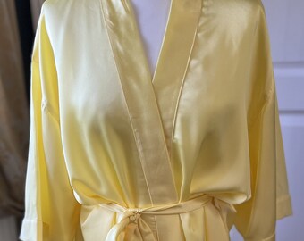 Vestaglia personalizzata in raso giallo sole: vestaglia da