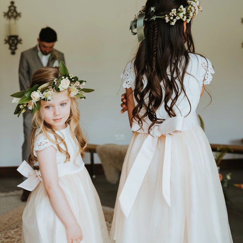 Elegant Lace Top Junior Bridesmaid Dresses Champagne