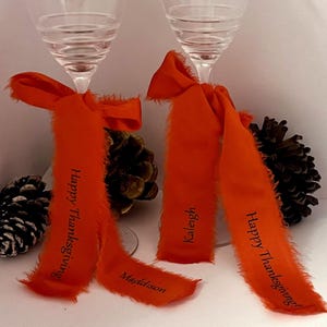 Personalisierte Thanksgiving-Champagnerglas-Seidenbänder, Tischkarten, Thanksgiving-Dekor, Party-Gasnamen