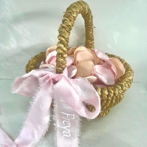 Seegras Blumenmädchen Korb mit personalisiertem Band, Blumenmädchen Geschenk, Accessoires