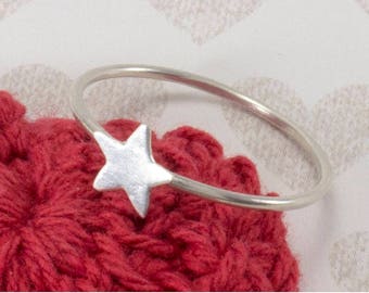 Winzige Stern Ring Stapeln Ring minimalistischen Ring zierliche Ring süße Ring Silber Ring lässig zart stapelbar Ring jeden Tag Schmuck Geschenk für Mama