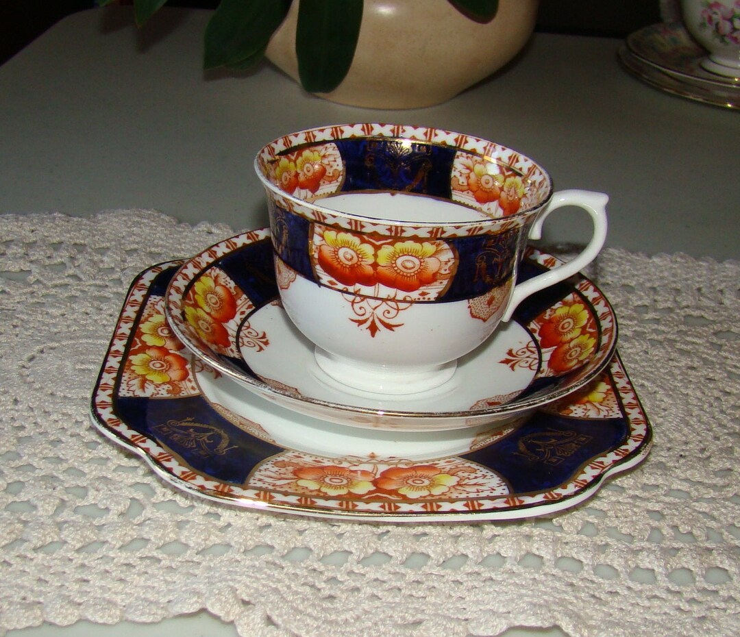 Antique Royal Vale Trio - Bone China Made in England - Tea Cup 