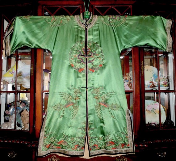 清朝時代の中国の龍袞龍袍 五爪龍の皇帝の翡翠の緑のローブ 金色の金属