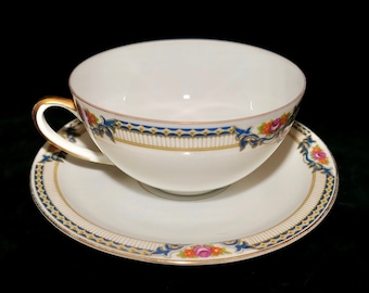 Taza y platillo de la realeza alemana de Bayreuth, Baviera, década de 1900, en modelo Rob-14