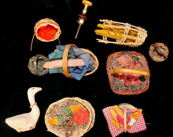 Vintage French Santon de Provence Miniature Prop Lot Baskets Bread Fruit Food 10pc