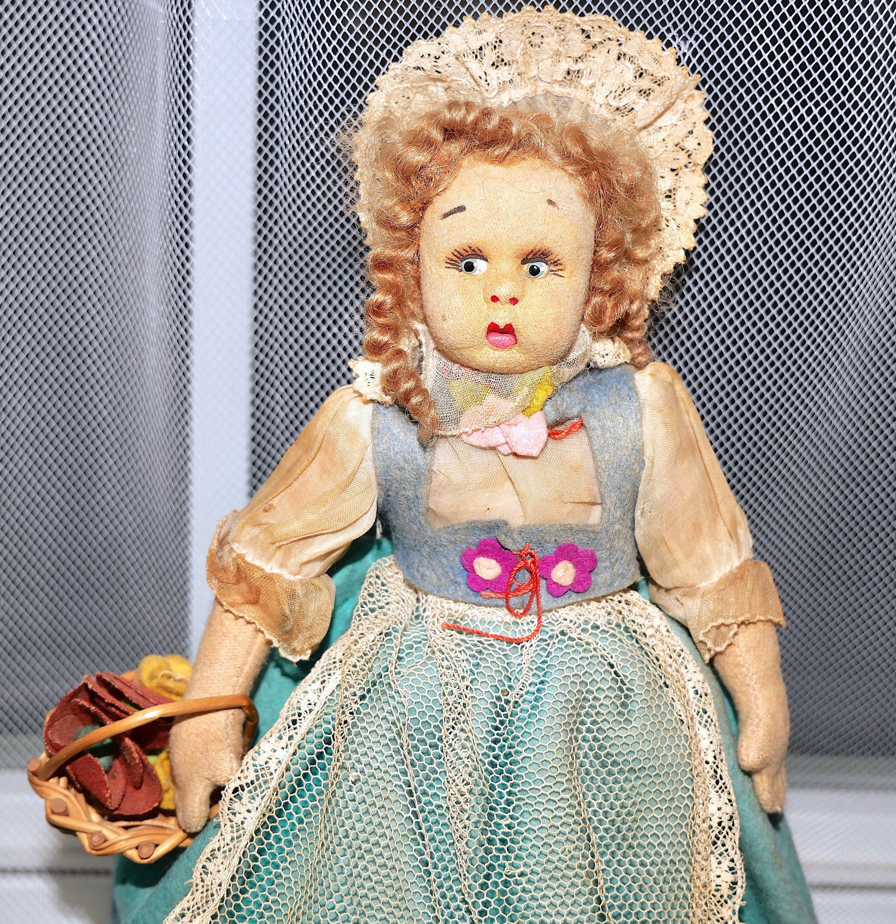 C.1930's Italian LENCI Mascotte Surprised Felt Doll 9
