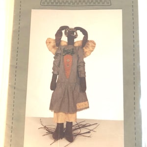 Assorted Folk Art and Primitive Doll Patterns by Various Artists. Please see description for information.