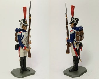 Fusilier - grenadier of imperial Guard, France 1811 / Tin figure 54mm