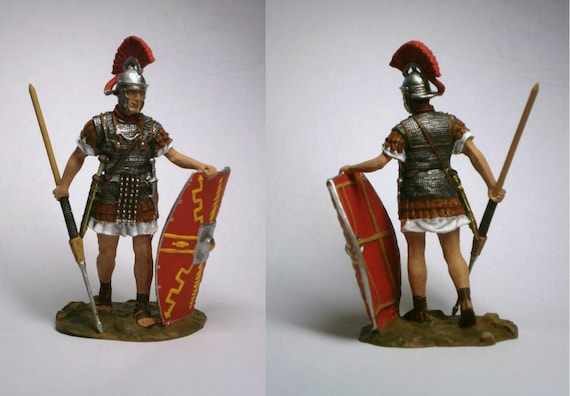 tin toy soldiers unpainted  54mm Roman legionary with a spear 