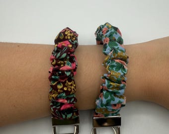Floral Scrunchie Wristlet Keychain - Riffle Paper - Summer Key Holder