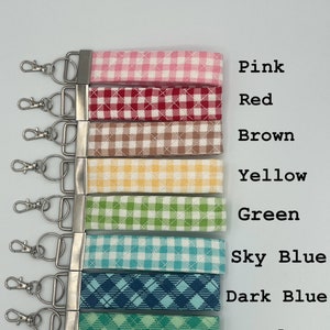 Gingham Cotton Wristlet Keychain: Quilted Plaid Keyfob