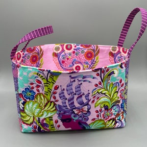 Tula Pink Deja Vu Parisville Bucket Bag