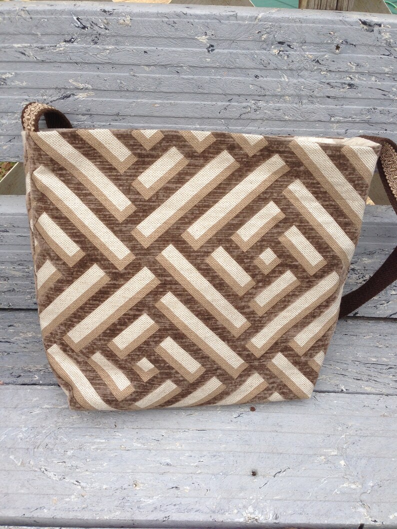 SHOULDER STRAP TOTE medium great for work or play