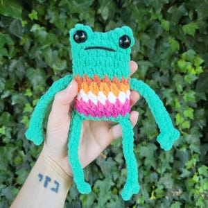 Les Pride Leggy Frog Plushie | Made to Order | Lesbian Flag Handmade Crochet Amigurumi Toy Stuffed Animal Plush Froggy Froggo Gift LGBTQIA+