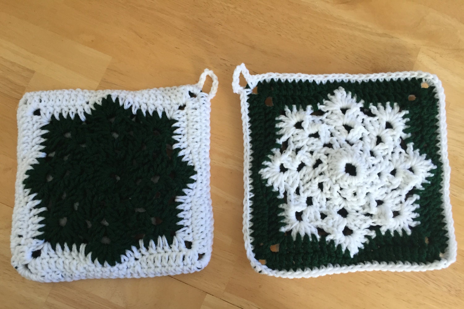 Handmade Crochet Christmas Snowflake Hunter Green And White Pot Holder Handmade Crochet Christmas Snowflake Hunter Green And White Pot Holder