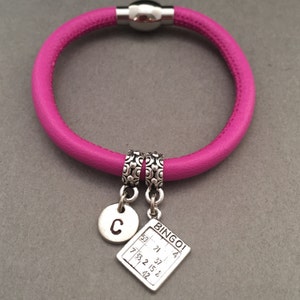 Pulsera de cuero tarjeta de bingo, bingo tarjeta encanto pulsera, pulsera de cuero, pulsera personalizada, pulsera inicial, Monograma