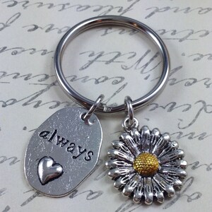 Sunflower keychain, heart keychain, quote keychain, flower keychain, love keychain, sister keychain, friend keychain, mom keychain, daughter