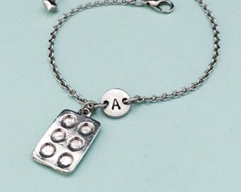 Muffinspannsarmband, muffinspannsberlock, justerbart armband, matlagning, personligt armband, initial, monogram