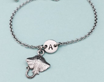 Stingray charm bracelet, stingray charm, adjustable bracelet, animal, personalized bracelet, initial bracelet, monogram