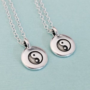 Best friend necklace, yin yang necklace, yin yang charm, bff necklace, sister necklace, mother daughter, friends necklace, bff jewelry