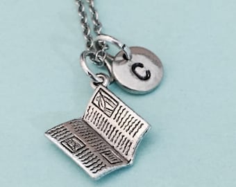 Collar de periódico, dije de periódico, noticias de la ciudad, collar personalizado, collar con inicial, dije con inicial, monograma